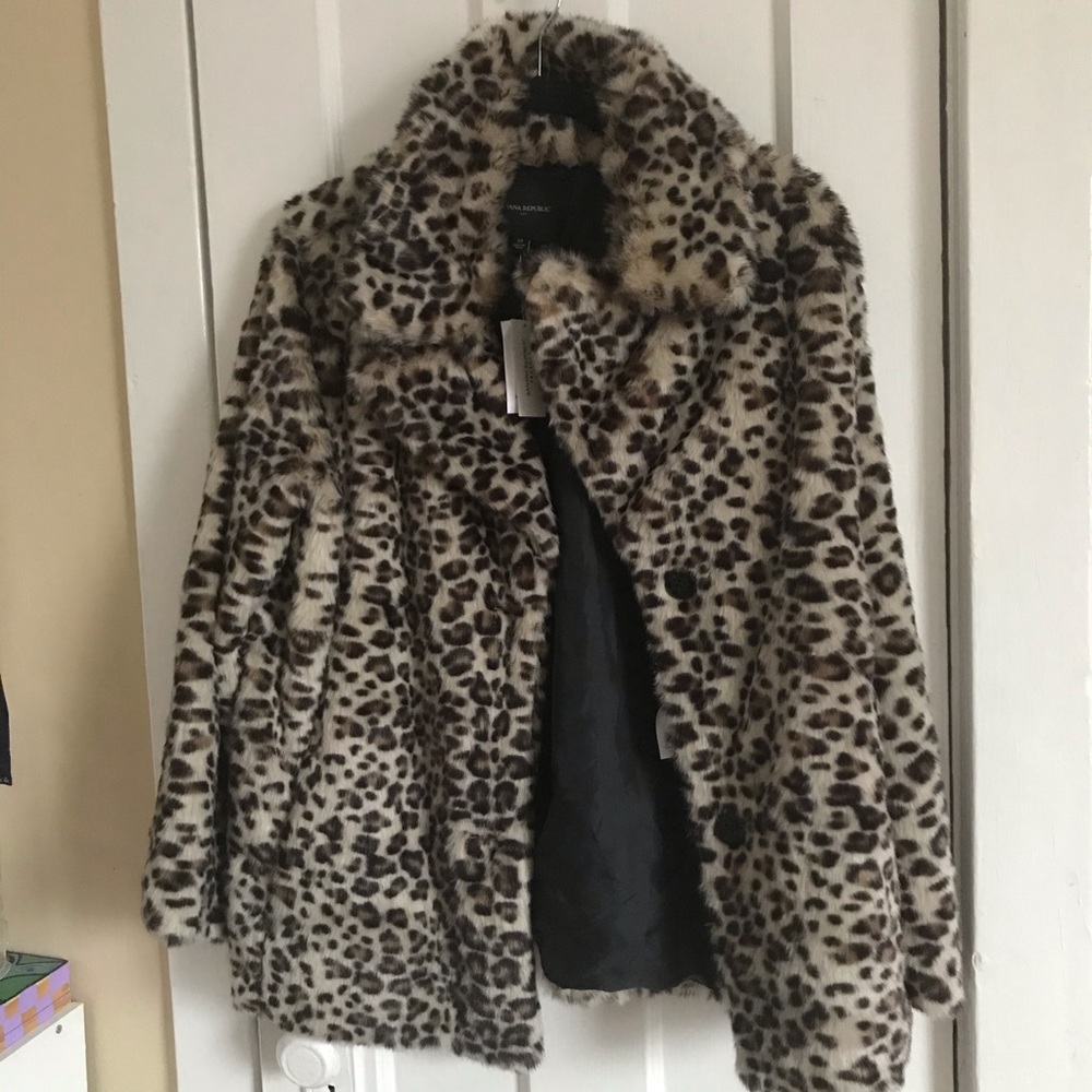 Banana Republic faux fur leopard bomber jacket